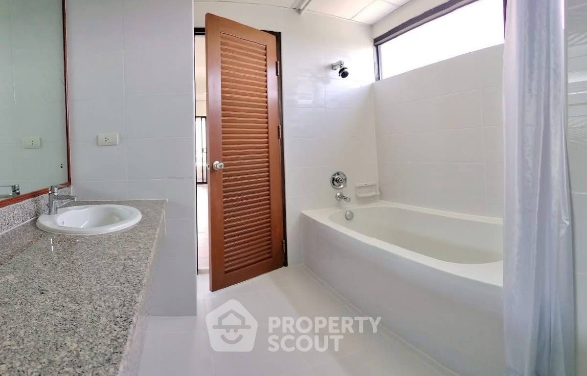 picture 3-BR Condo at Ocean Marina - San Marino Na Jomtien close to Baan Amphur (ID 2235262) - 14/23