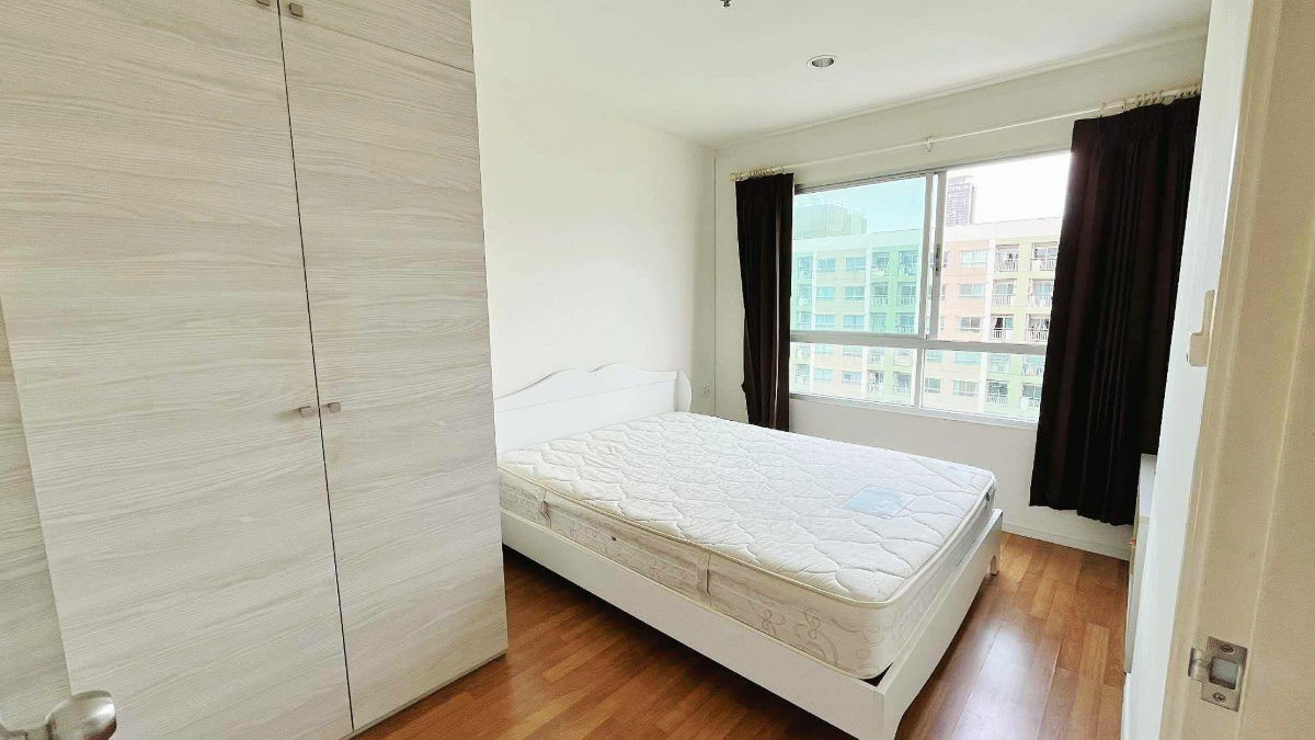 picture For Sale Lumpini Park Rama 9-Ratchada, 30 sqm. 1 bed fully furnished with pool view, just 2.2 MB near MRT Rama 9 - 4/18