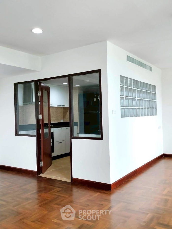 picture 3-BR Condo at Ocean Marina - San Marino Na Jomtien close to Baan Amphur (ID 2235262) - 10/23