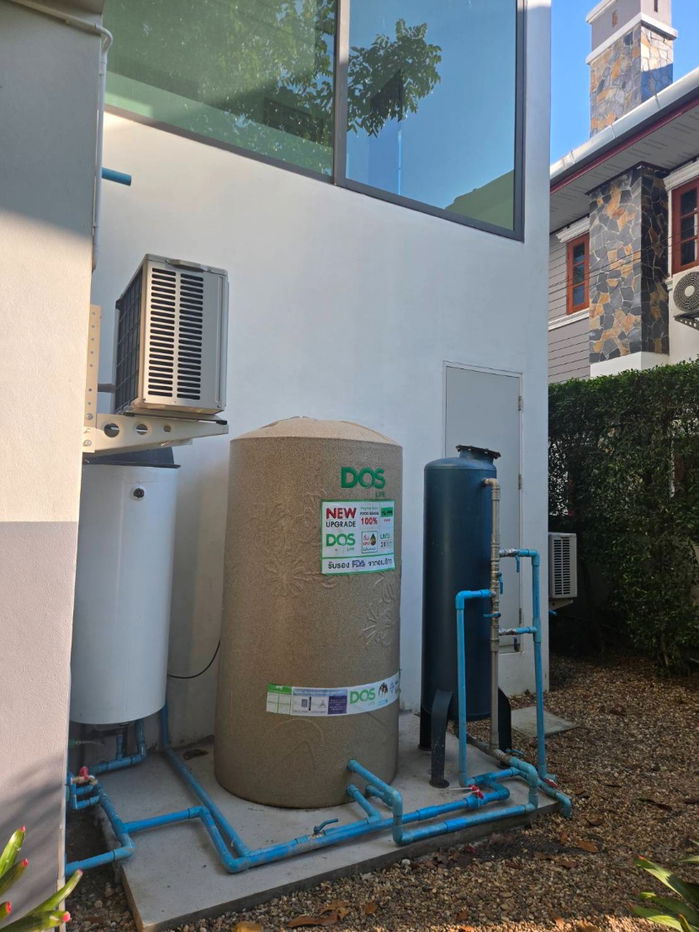 picture A two storey house for rent with 3 bedrooms,3 toilets and 1 kitchen. - 15/16