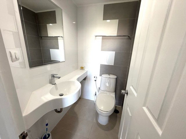 picture C6427 Rent : Condo Lumpini Place Rama 4 - Kluaynamthai ( BTS Ekkamai ) 064 665 4666 - 10/16