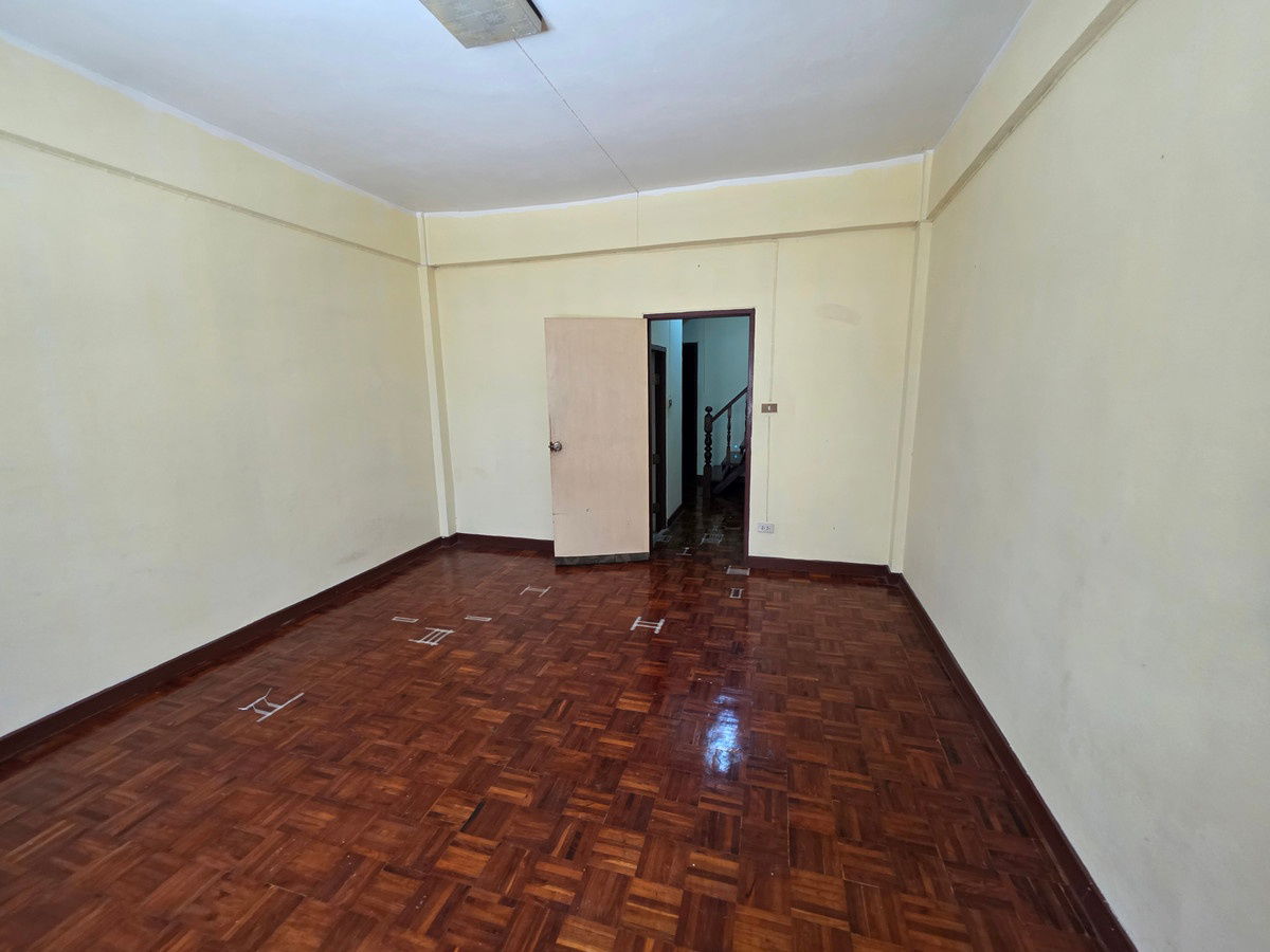 รูป 💥CP-9564💥ว่างให้เช่า  ทาวน์เฮ้าส์ วิมเบอร์ลี่โฮม สุขุมวิท 105 (ซอยลาซาล​ 1 แยก 3)​ 👉แอดไลน์ @rangrak - รูปที่ 25/38