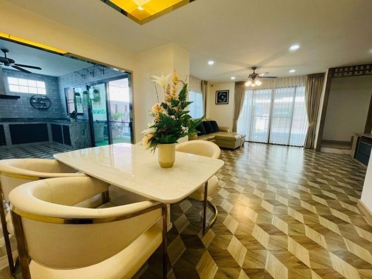 picture 2 Storey Pool villa House for Sale in Pattaya - near Tara Pattana International School - 6/13