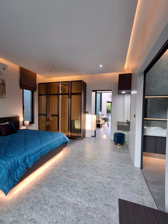 picture Private Pool villa for Sale in Pattaya with Guesthouse - Location : Siam country , Fully Furnished - 24/40