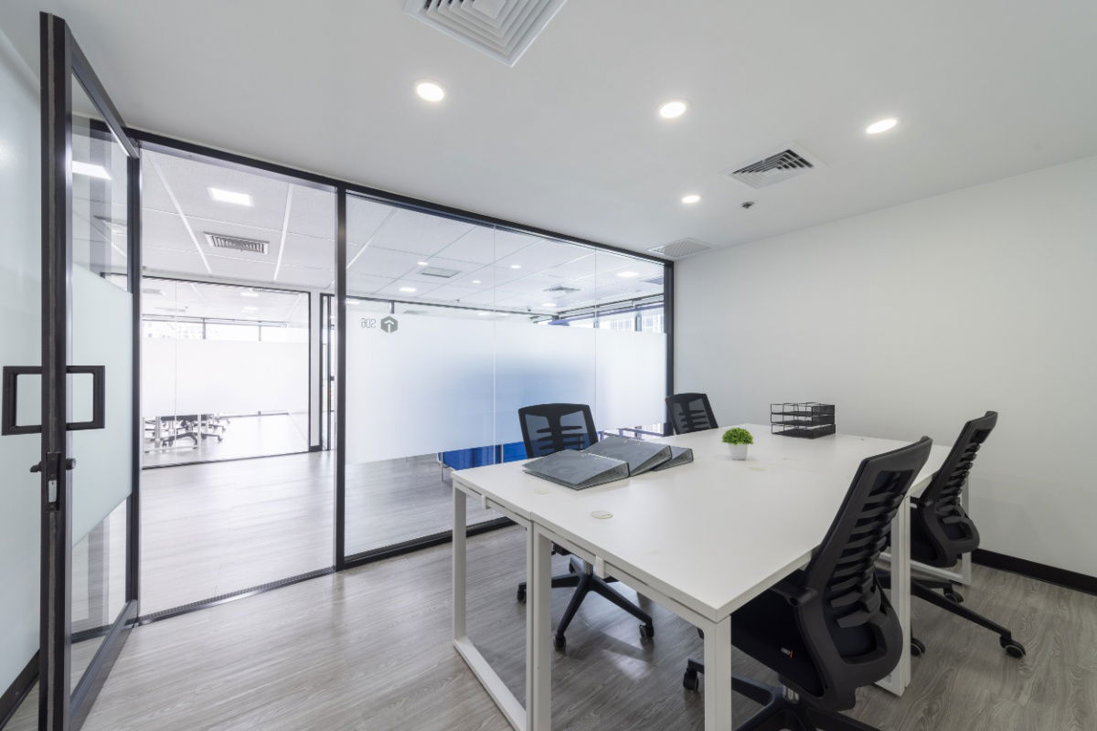 picture Serviced Office for Rent, Full-service at Sethiwan Tower Sathon-Silom – Just 1 minute from BTS Saint Louis - 2/18