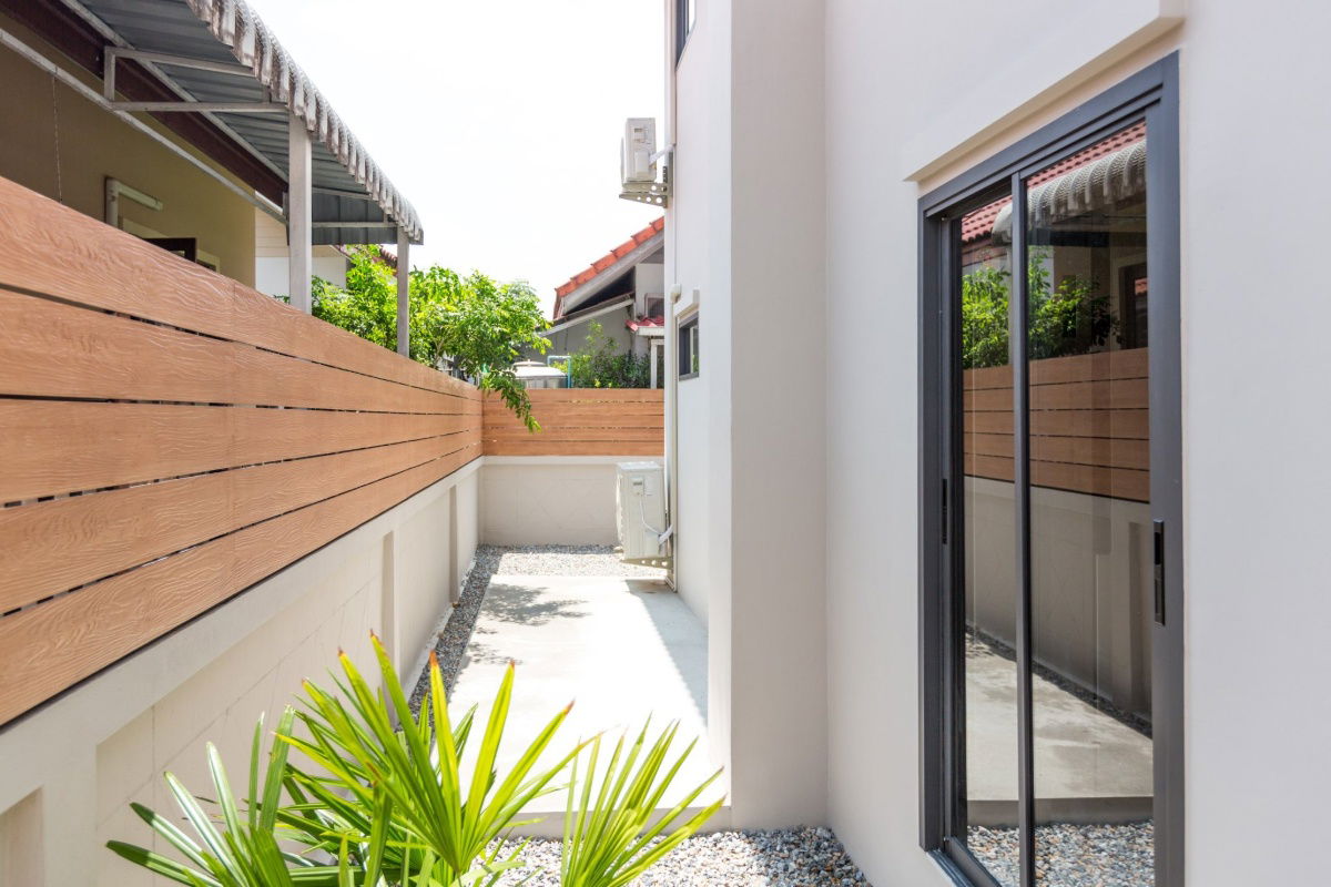 รูป ให้เช่าPool Villa 2 ชั้น 3 ห้องนอน 3 ห้องน้ำ 1 ห้องครัว 2 ที่จอดรถ - รูปที่ 14/18