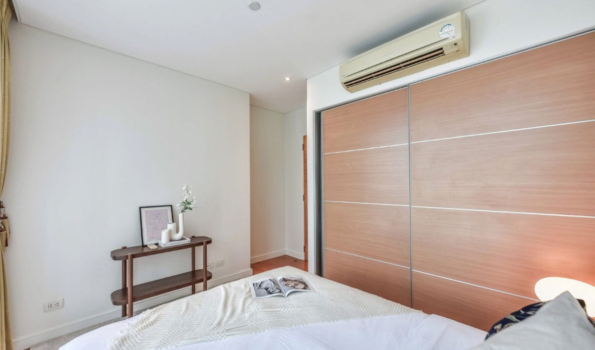 picture Fullerton                         condo - 11/14