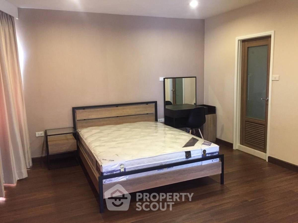 รูป คอนโด 2-ห้องนอน ที่ สายชล แมนชั่น ใกล้ BTS สะพานตากสิน (ID 453039) - รูปที่ 6/8