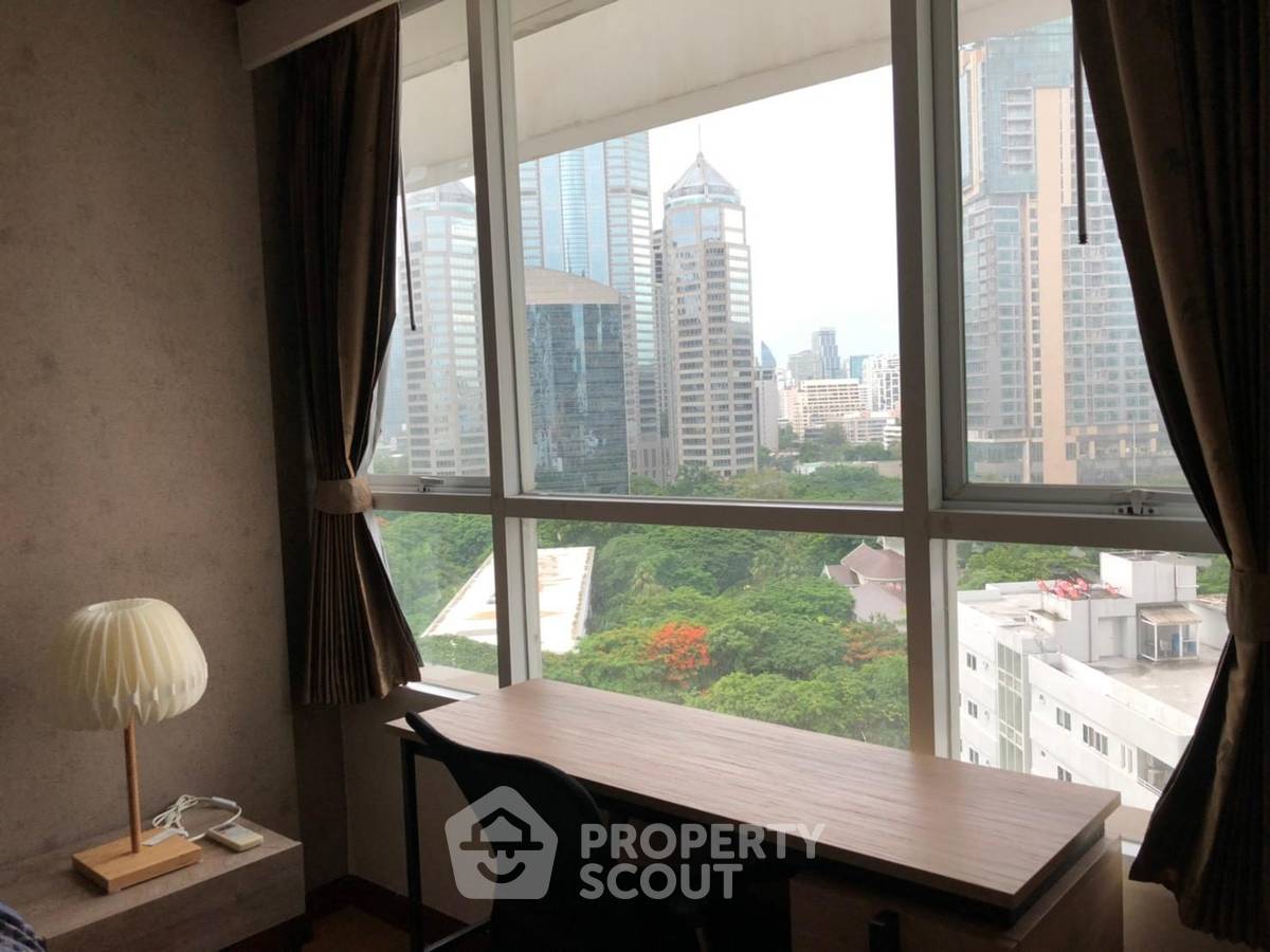 picture 1-BR Condo at Urbana Langsuan Condominium near BTS Ratchadamri (ID 452851) - 2/7