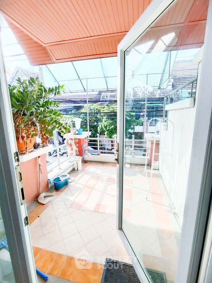 รูป ทาวน์เฮ้าส์ 3-ห้องนอน ที่ เมอริท เพลส ลาดพร้าว 87 ใน คลองเจ้าคุณสิงห์ (ID 2431136) - รูปที่ 12/17