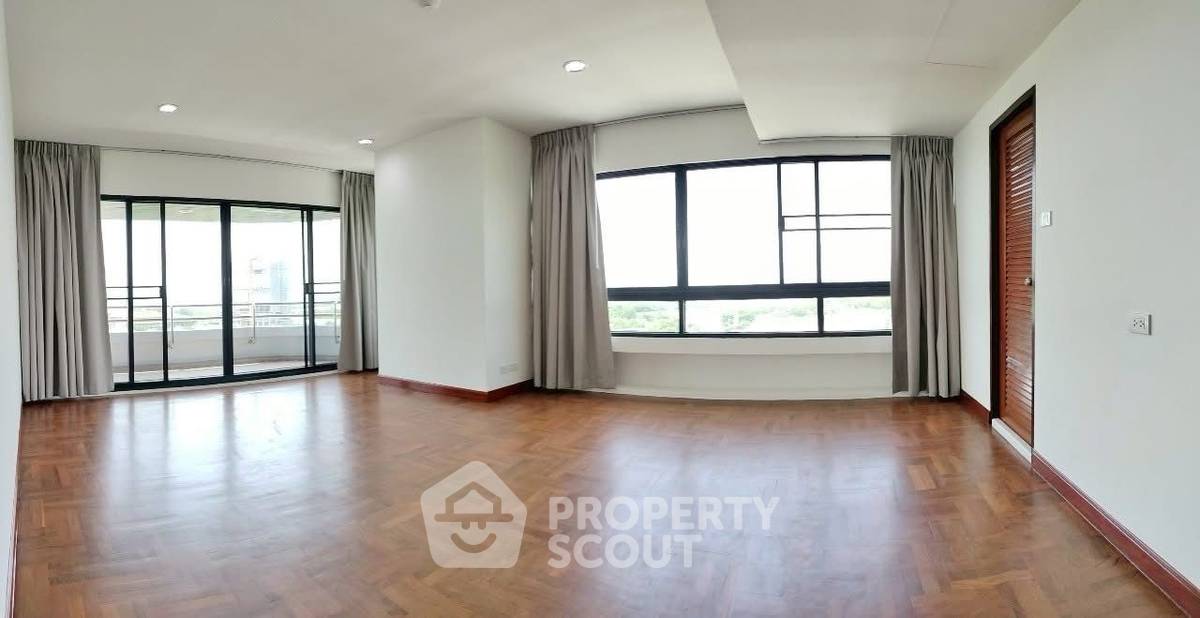 picture 3-BR Condo at Ocean Marina - San Marino Na Jomtien close to Baan Amphur (ID 2235262) - 2/23