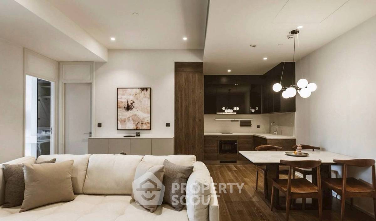 picture 2-BR Condo at Muniq Langsuan near BTS Ratchadamri (ID 2465793) - 3/5