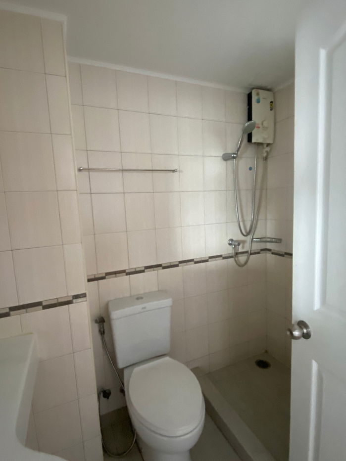 รูป ให้เช่า คอนโด ลุมพินีวิลล์บางแค mrt50 เมตร ขนาด 31ตร . ม 1 นอน1 น้ำ ราคา 7,500/ เดือน โทร 093-028-1245 id line:properagency - รูปที่ 4/8