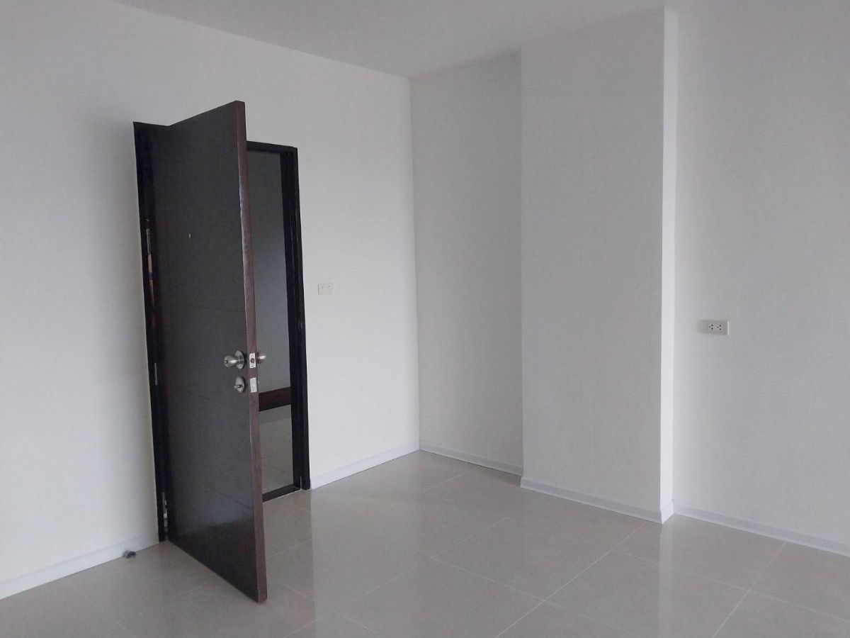 รูป JK2 5848922 : เดอะ ซิตี้ คอนโดมิเนียม 2 - รูปที่ 10/12