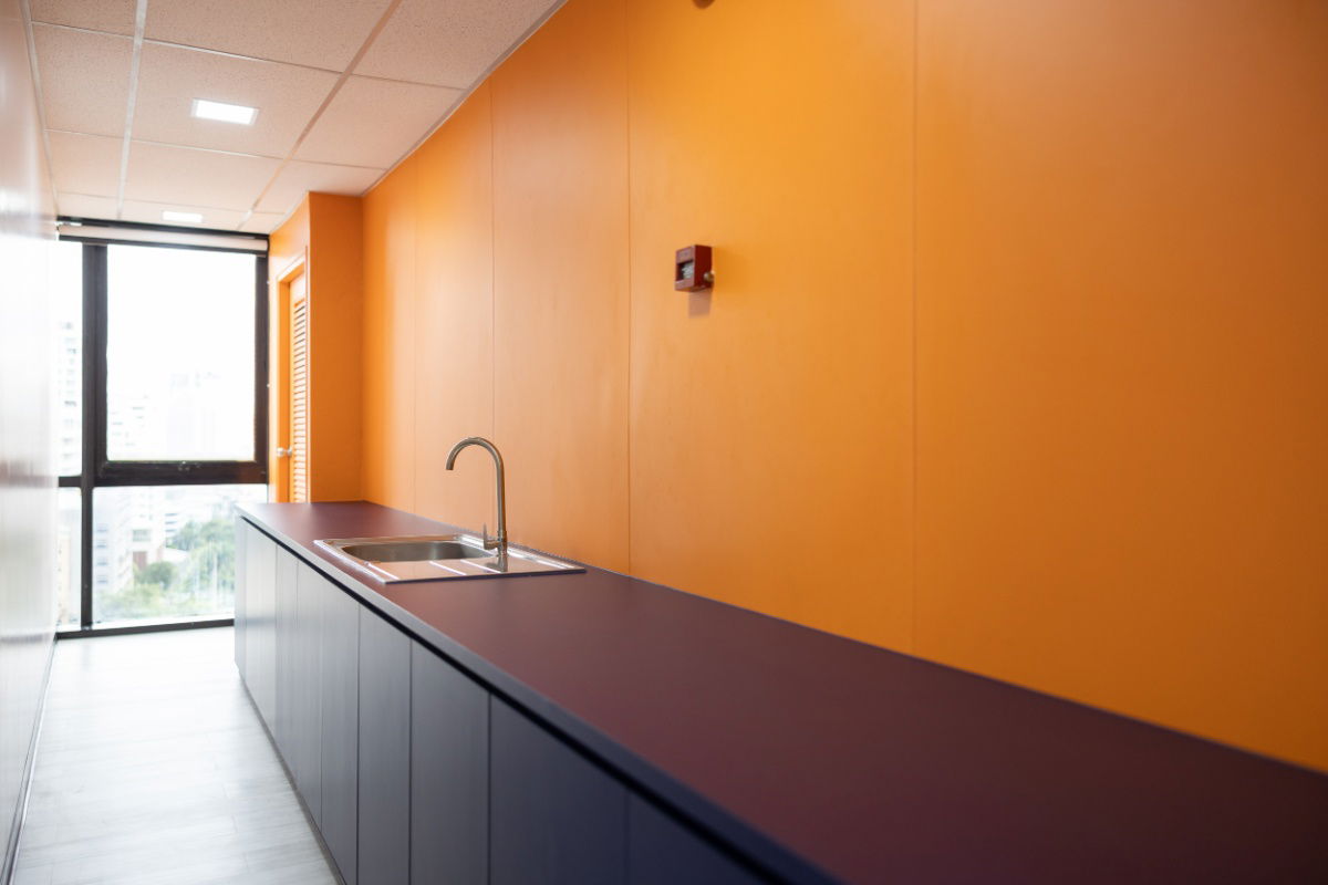 picture Serviced Office for Rent, Full-service at Sethiwan Tower Sathon-Silom – Just 1 minute from BTS Saint Louis - 17/18