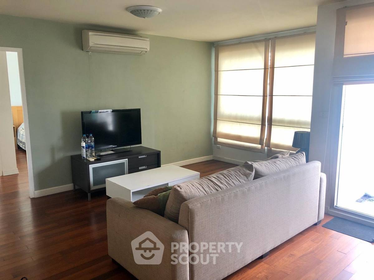 picture 2-BR Condo at 49 Plus near BTS Phrom Phong (ID 453017) - 1/6
