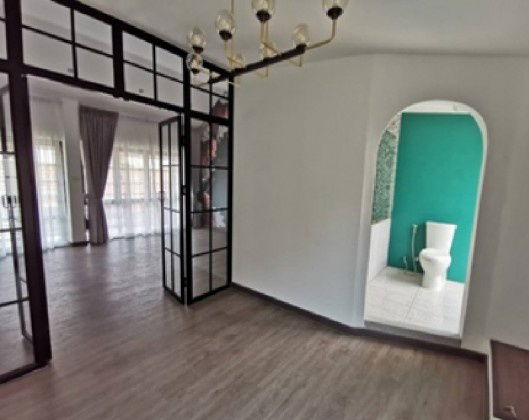 รูป  ให้เช่าทาวน์โฮม 3 ชั้น ซอยวิภาวดีรังสิต 58 /ตกแต่งหรู ตกแต่งสวย / ไม่มีเฟอร์นิเจอณ์ / จอดรถได้ 2 คัน แอร์ 4 เครื่อง อยู่อาศัย หรือ Home Office - รูปที่ 13/16