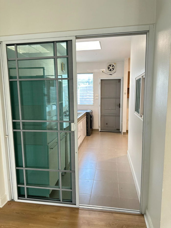 รูป ให้เช่าบ้านเดี่ยวสองชั้น 3 ห้องนอน 3 ห้องน้ำ 1 ห้องครัว 2 ที่จอดรถ - รูปที่ 7/11