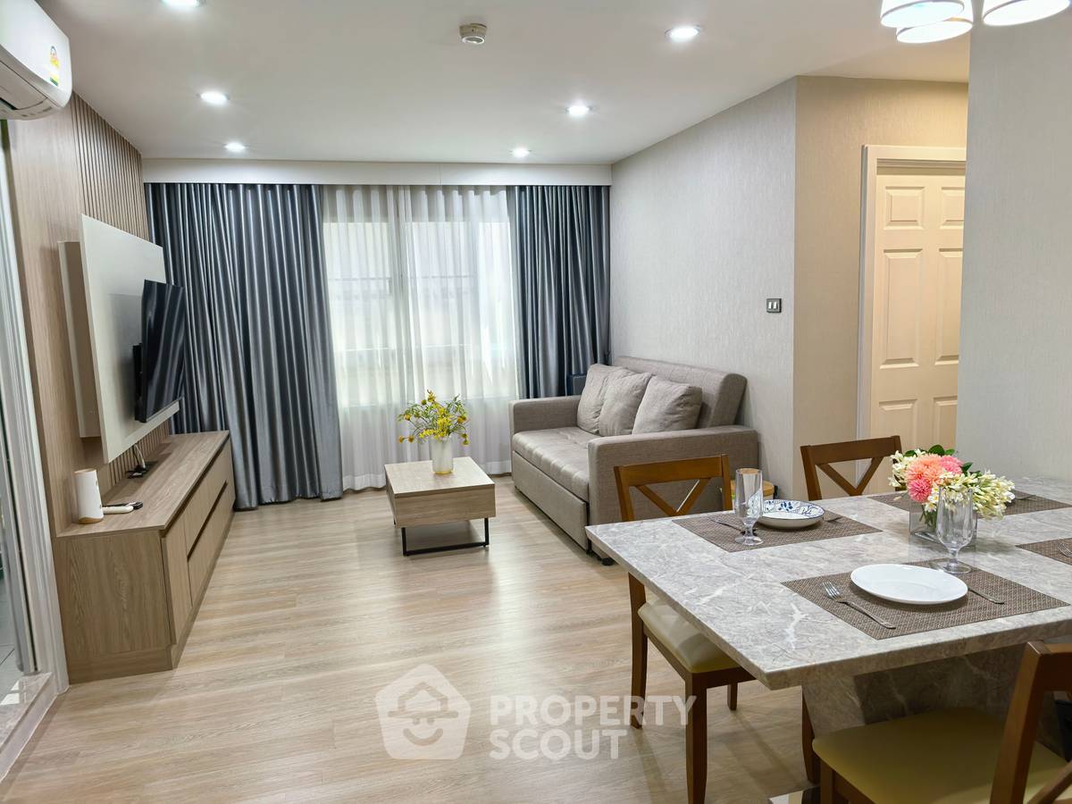 รูป คอนโด 2-ห้องนอน ที่ ลุมพินี สวีท สุขุมวิท 41 ใกล้ BTS พร้อมพงษ์ (ID 892130) - รูปที่ 1/23