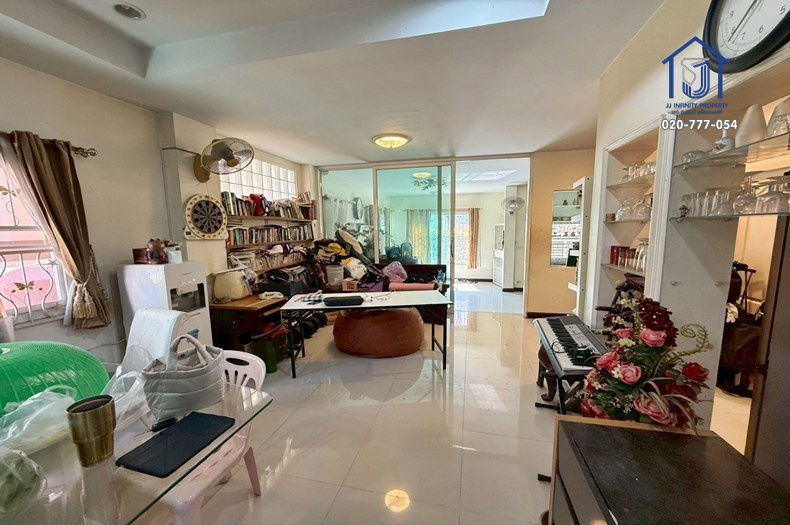 รูป ขายบ้านเดี่ยว 2 ชั้น ถนนโชคชัย 4 ซอย 43 หลังริม ใกล้รถไฟฟ้า-ทางด่วนฉลองรัช (รามอินทรา-อาจณรงค์) - รูปที่ 6/11