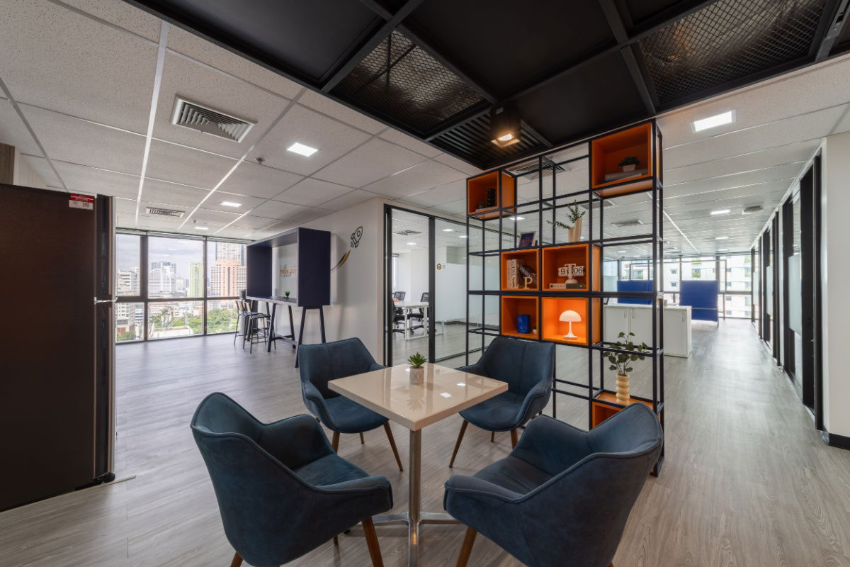 picture Serviced Office for Rent, Full-service at Sethiwan Tower Sathon-Silom – Just 1 minute from BTS Saint Louis - 8/18