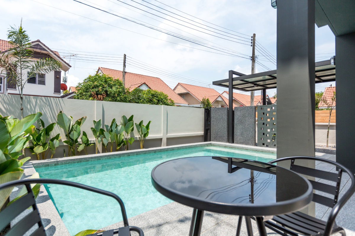 รูป ให้เช่าPool Villa 2 ชั้น 3 ห้องนอน 3 ห้องน้ำ 1 ห้องครัว 2 ที่จอดรถ - รูปที่ 3/18