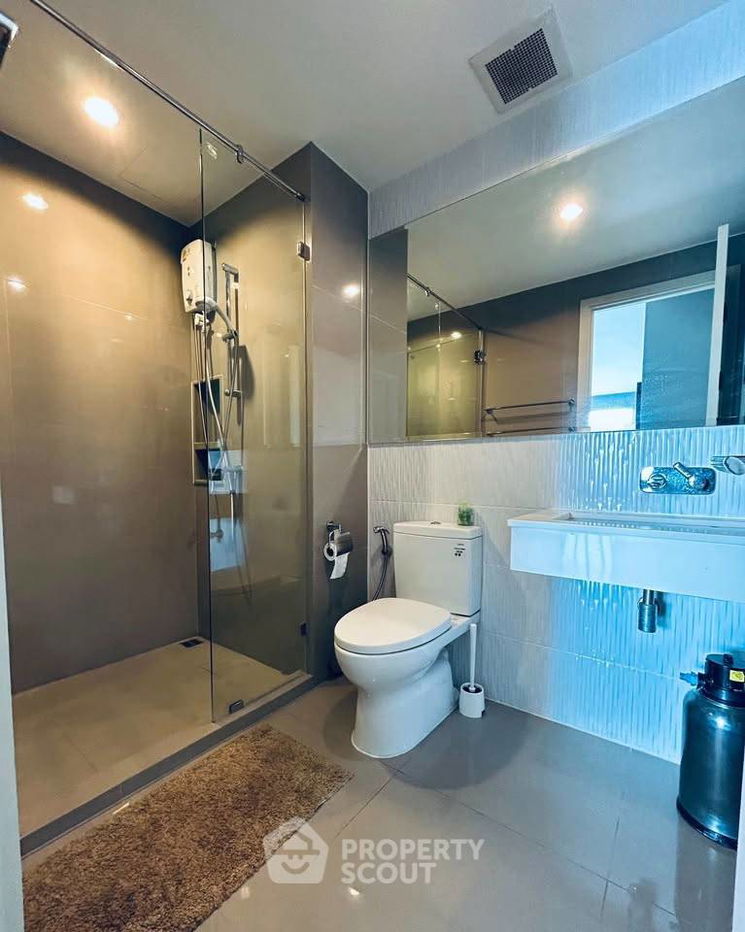 picture 2-BR Condo at Rhythm Sukhumvit 42 near BTS Ekkamai (ID 2456479) - 6/8