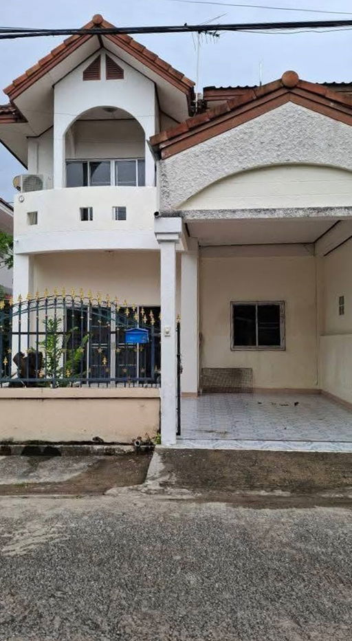 รูป H 941 ให้เช่า บ้านแฝด หมู่บ้านพรทวีวัฒน์ 2 คลอง 1 ปทุมธานี สภาพดี พร้อมอยู่ ราคา 12,000 บาท - รูปที่ 1/11