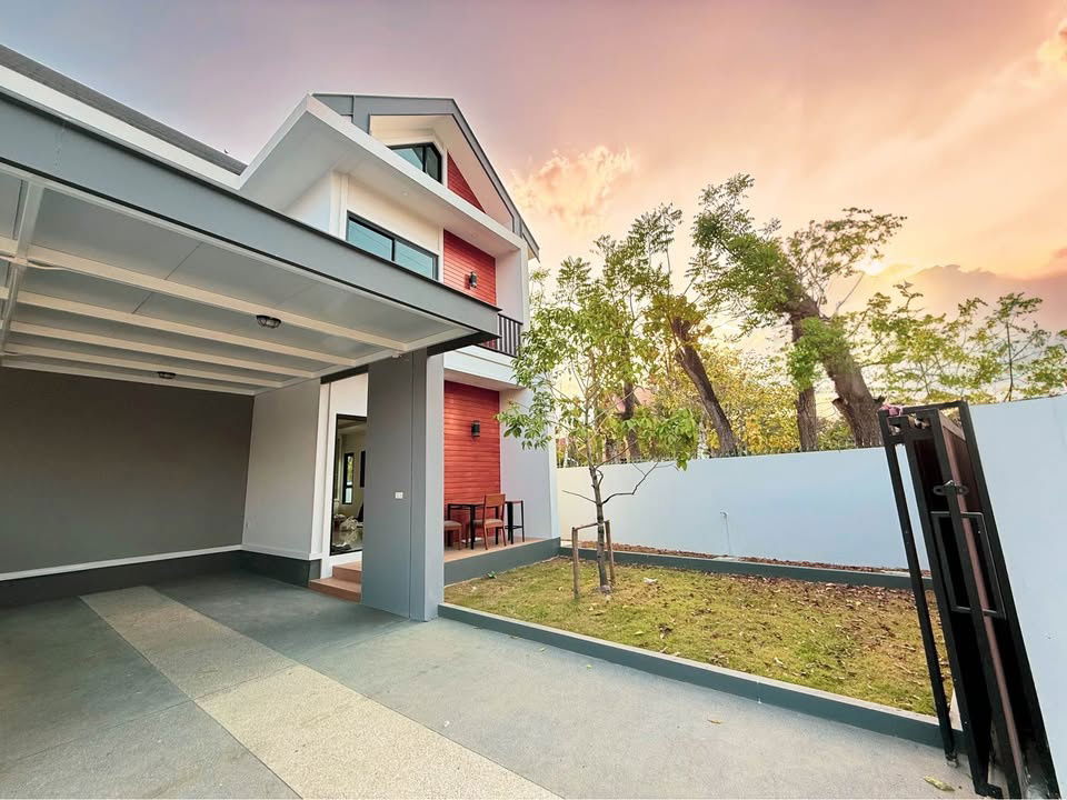 รูป ให้เช่าบ้านเดี่ยวสองชั้น  3 ห้องนอน 3 ห้องน้ำ 1  ห้องครัว - รูปที่ 2/32