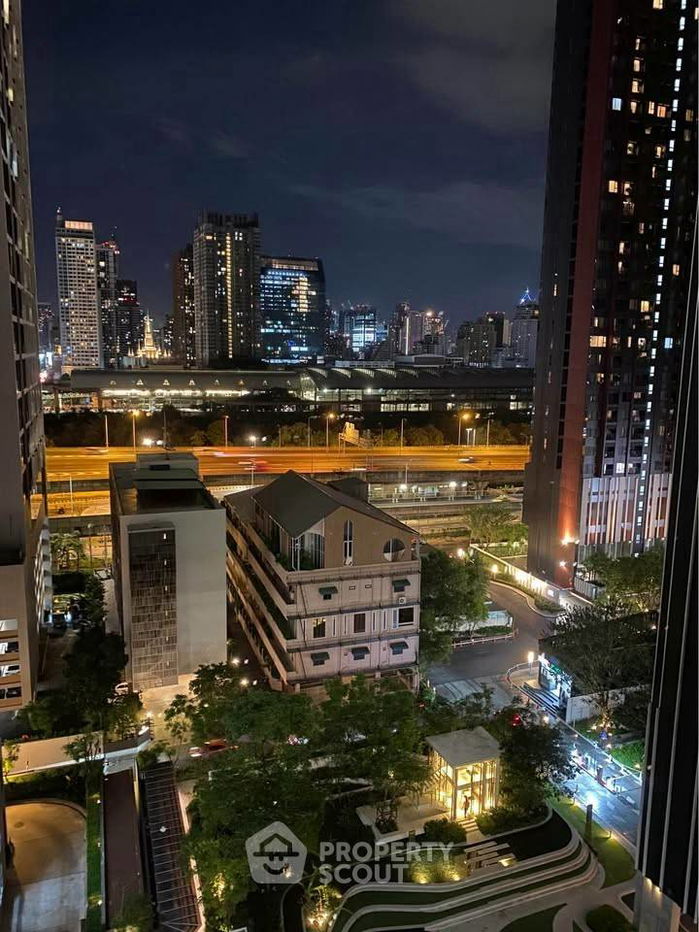 picture Studio Condo at Life Asoke - Rama 9 near MRT Phra Ram 9 (ID 2466703) - 16/16