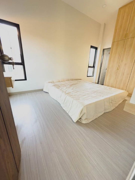 รูป ให้เช่าบ้านเดี่ยวสองชั้น  3 ห้องนอน 3 ห้องน้ำ 1  ห้องครัว - รูปที่ 23/32