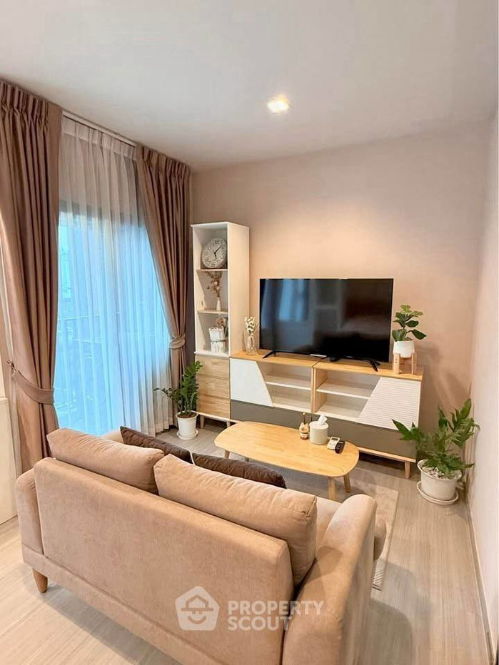 picture Studio Condo at Life Asoke - Rama 9 near MRT Phra Ram 9 (ID 2466703) - 7/16