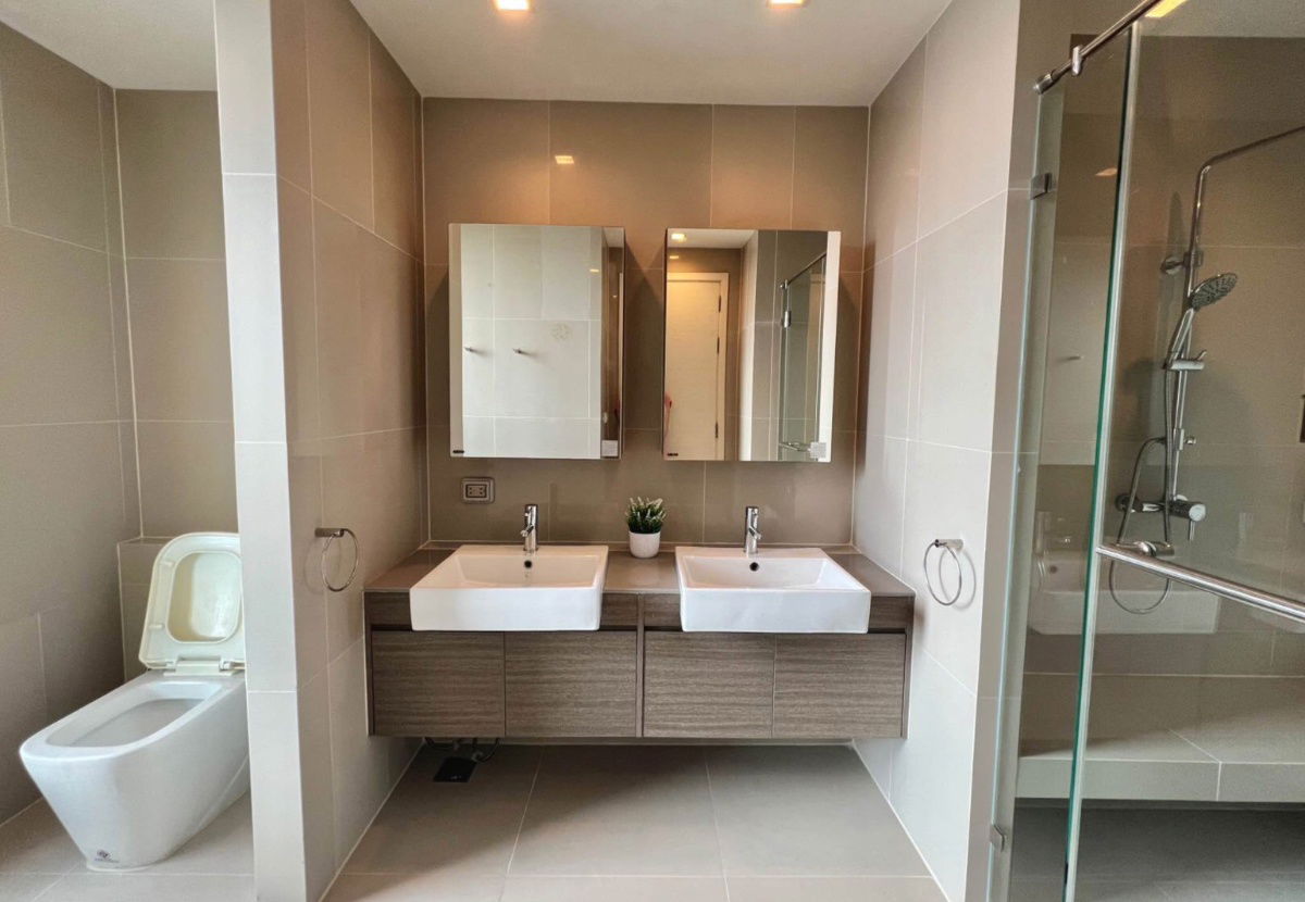 picture Quinn Ratchada 17 - 6/8