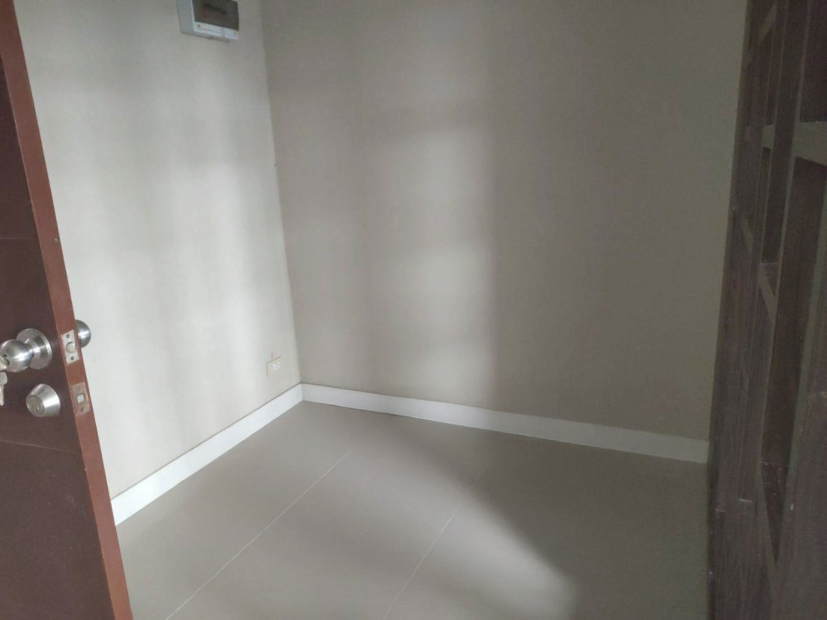 รูป JK 5843758 : เดอะ ซิตี้ คอนโดมิเนียม 1 - รูปที่ 6/8