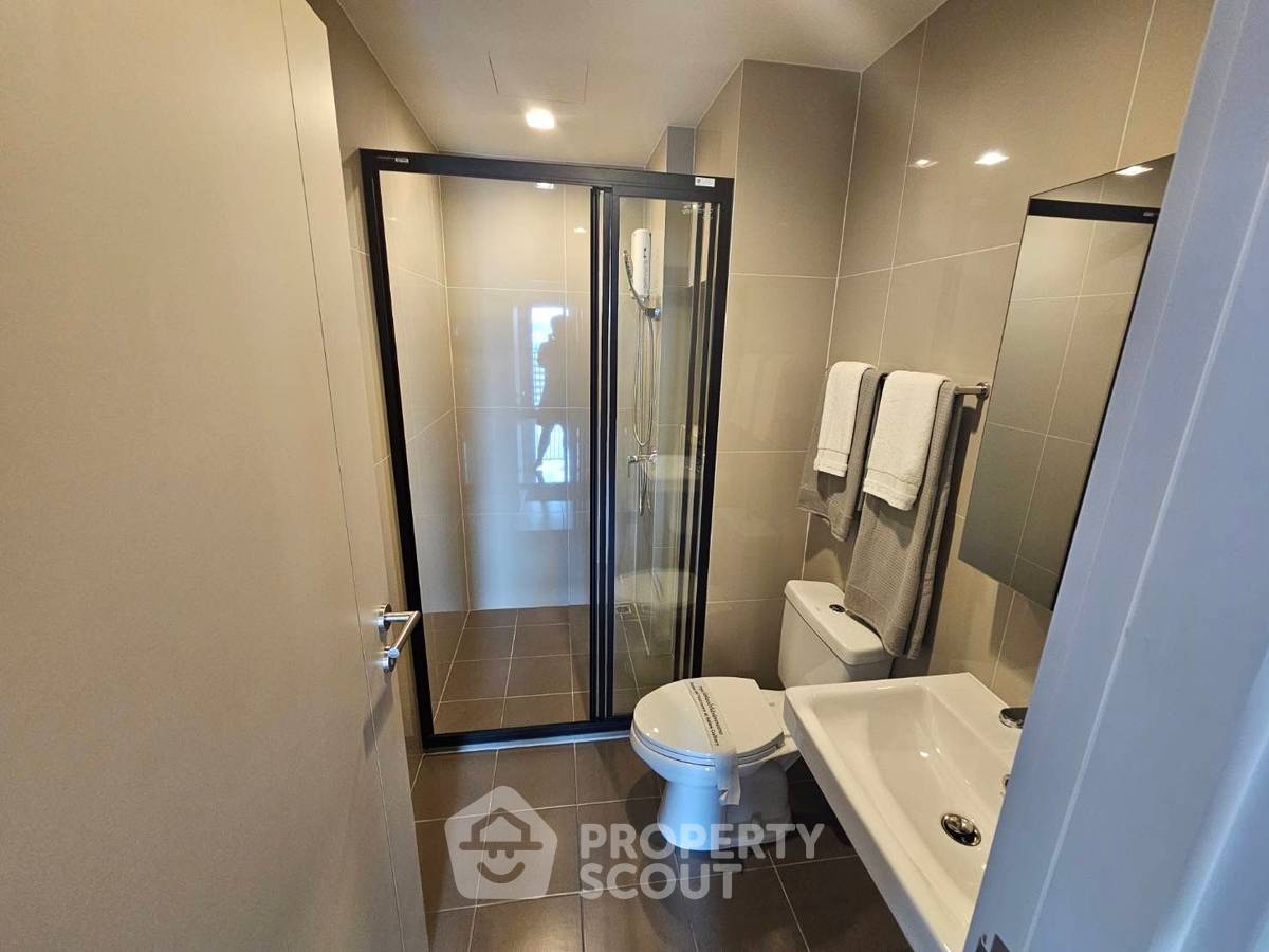 picture 2-BR Condo at THE BASE Phetchaburi-Thonglor in Bang Kapi (ID 1956544) - 2/5