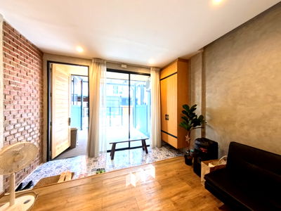 ทาวน์โฮม มหาวิทยาลัยศิลปากร เมืองทองธานี : ทาวน์เฮ้าส์ 3ชั้น 2ห้องนอน Haus 35 ใกล้อิมแพคและรถไฟฟ้าศรีรัชและทางด่วนแจ้งวัฒนะ 