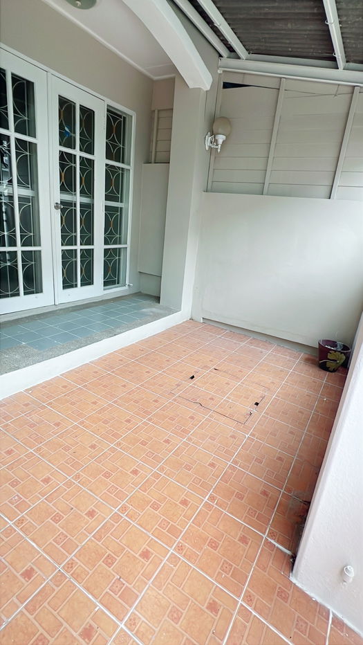 รูป 🚩ขายด่วน !! ทาวเฮ้าส์ หมู่บ้านบุศรินทร์ บ้านกล้วย ไทรน้อย !! - รูปที่ 13/21