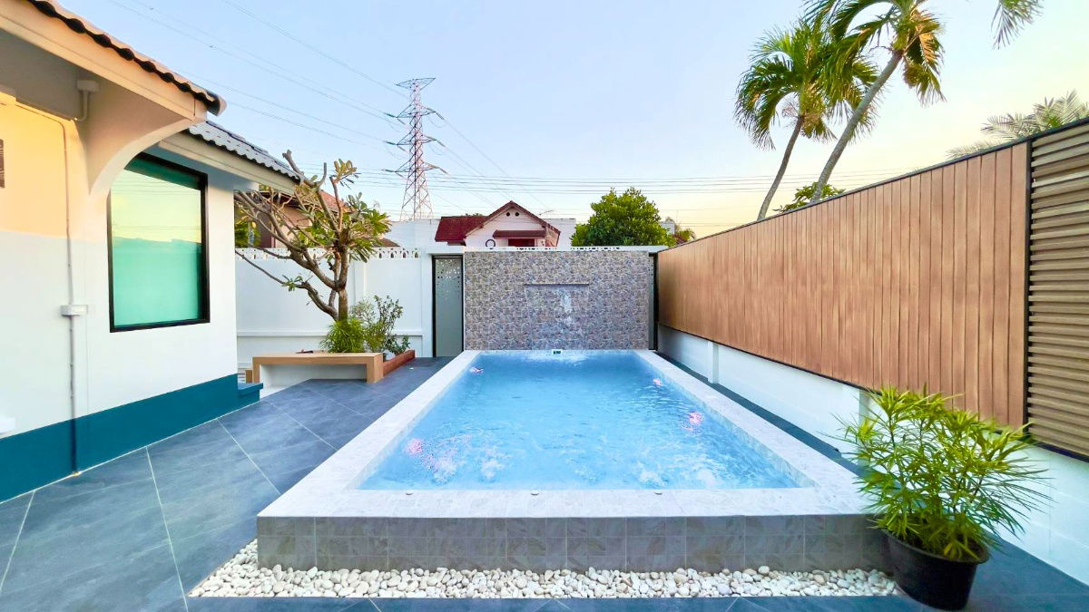 รูป ให้เช่าPool Villa 2 ชั้น 4 ห้องนอน 5 ห้องน้ำ 1 ห้องครัว 2 ที่จอดรถ - รูปที่ 2/20