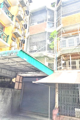 เช่าอาคารพาณิชย์ กรุงเทพมหานคร : ให้เช่าตึก 3 ชั้น ถนนจักรพรรดิพงษ์, ป้อมปราบศัตรูพ่าย ใกล้ถนนข้าวสาร