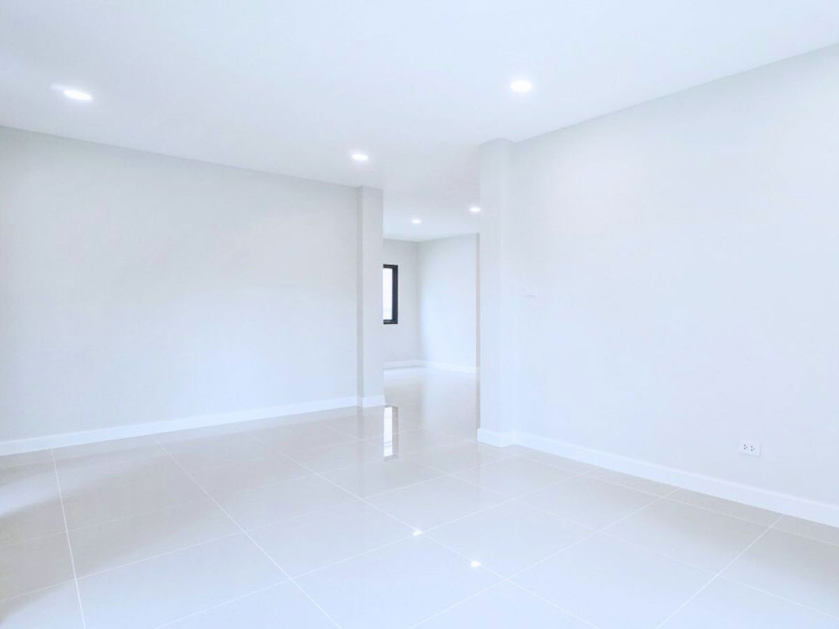 รูป บ้านมือสองตกแต่งใหม่ โครงการ เพอร์เฟคเพลส รัตนาธิเบศร์-ไทรม้า - รูปที่ 4/10