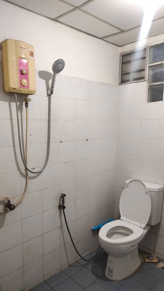 รูป ให้เช่าบ้านเดี่ยว สุทธิสาร–รัชดา เดินไป MRT สุทธิสารได้ บ้าน 2 ชั้น 4 ห้องนอน 2 ห้องน้ำ พื้นที่ 50 ตร.วา  จอดรถในบ้านได้ 3 คัน บ้านเปล่า  - รูปที่ 10/29