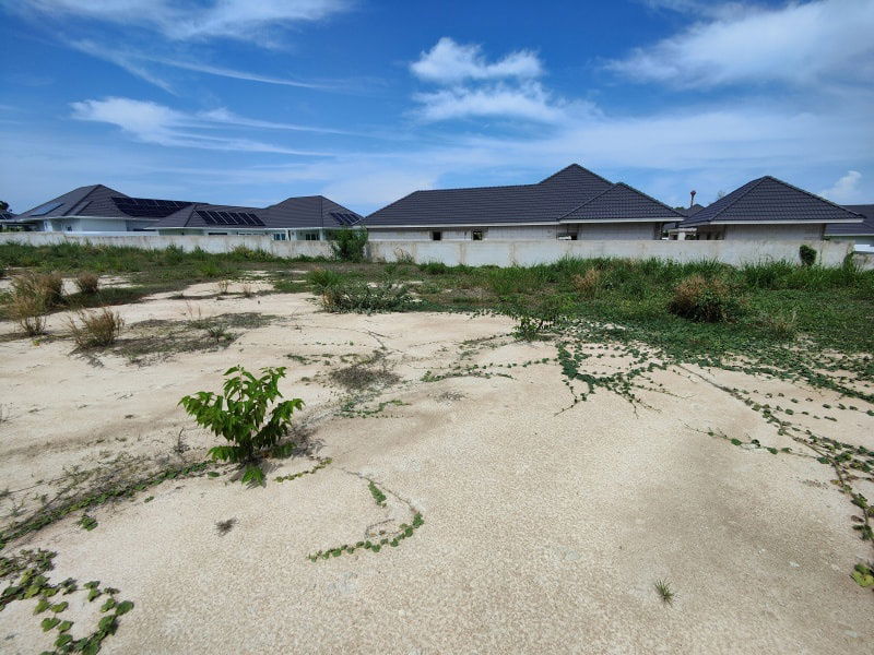 รูป ขายที่ดิน 1-0-0 ไร่ เป็นแปลงสร้างบ้านชั้นเยี่ยม ใกล้สนามกอล์ฟแบล็คเมาน์เทน - รูปที่ 10/14