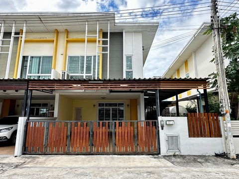 ให้เช่าบ้านแฝด ม.บุษบา เขาดิน สวนเสือ ศรีราชา