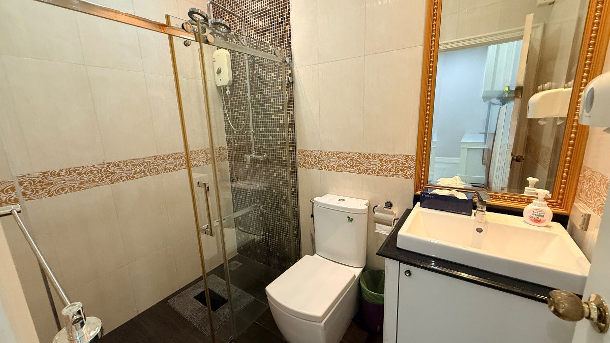 รูป ให้เช่าออฟฟิศและพื้นที่จอดรถ 1,000 ตร.ม. ในหมู่บ้านเมืองทอง 2/2 พัฒนาการ61 (Gant-200) - รูปที่ 16/17