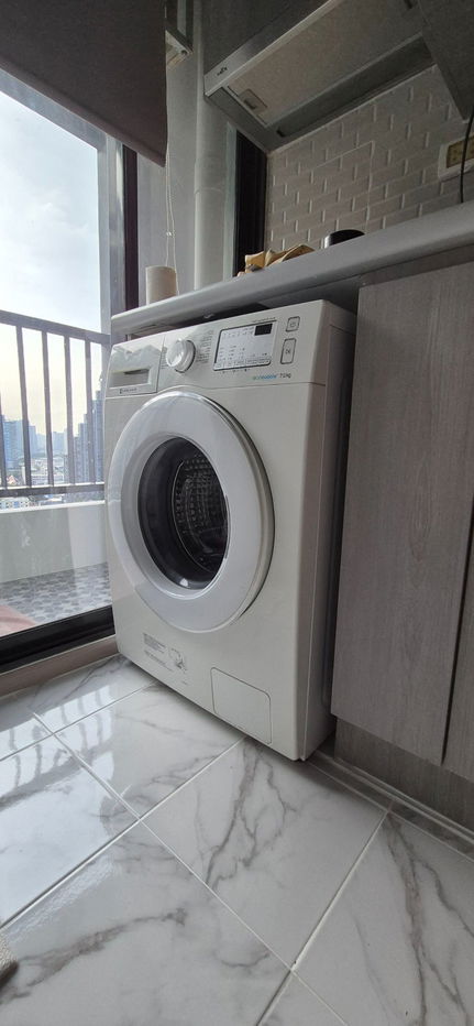 รูป 🔥 เช่าคอนโด ไอดีโอ สาทร - ท่าพระ BTS-โพธิ์นิมิตร ห้องรีโนเวตใหม่ ✅ ห้องไม่เคยปล่อยเช่า ✅  ชั้น 22 ขนาดสตูดิโอ 22 ตร.ม.  - รูปที่ 2/8