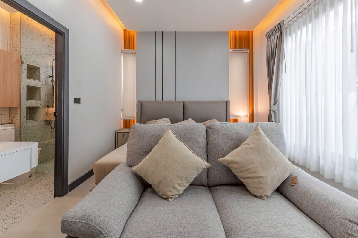 รูป ขายบ้านเดี่ยว พร้อมสระว่ายน้ำ รวมเฟอร์นิเจอร์และเครืองใช้ไฟฟ้า - ใจกลางเมืองพัทยา ซอยเฉลิมพระเกียรติ - รูปที่ 21/37