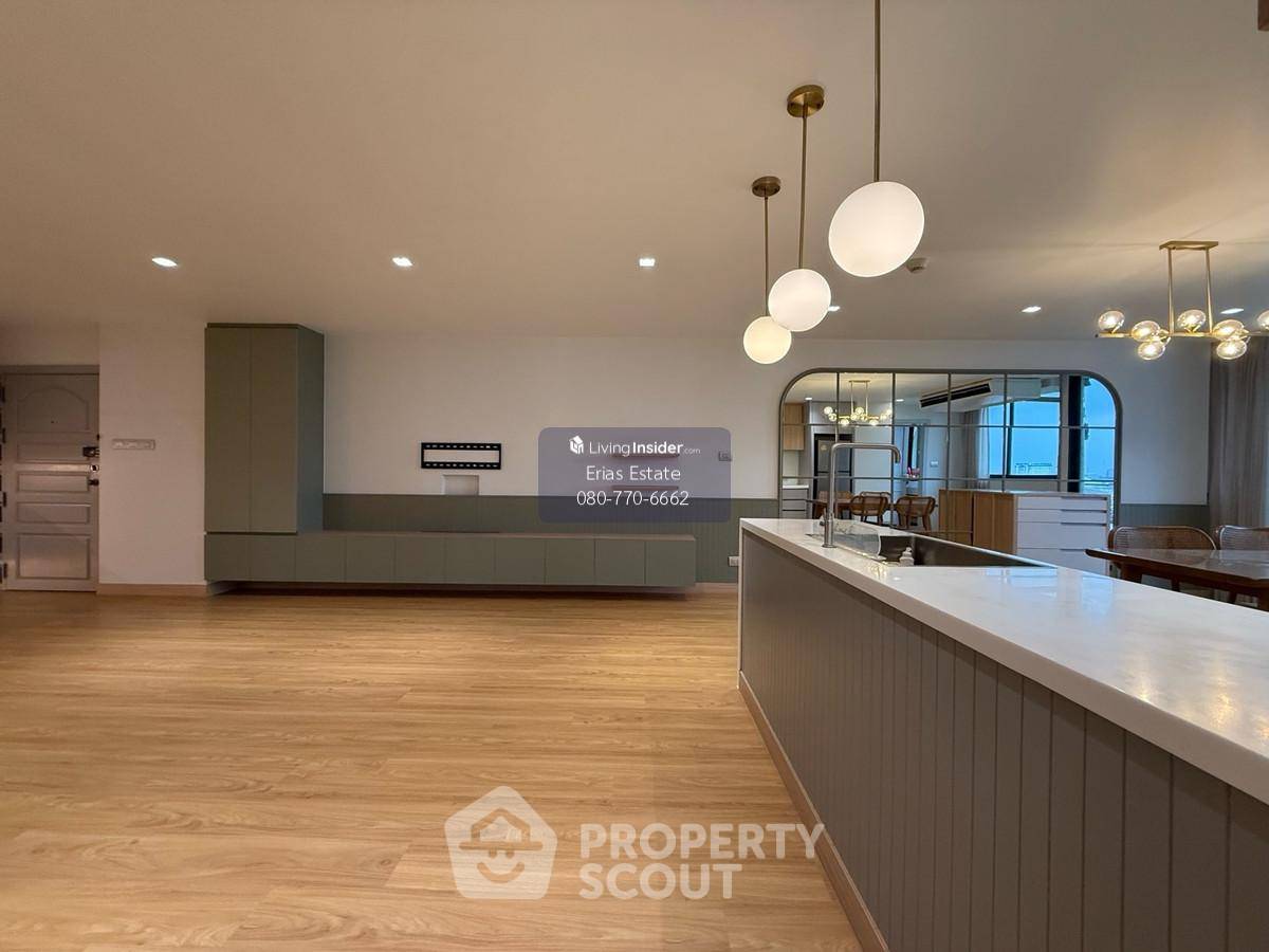 รูป คอนโด 2-ห้องนอน ที่ ศุภาลัย เพลส สุขุมวิท 39 ใกล้ BTS พร้อมพงษ์ (ID 2411621) - รูปที่ 2/12