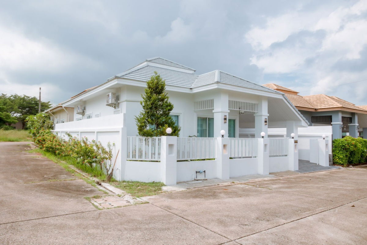 picture Single House Pattaya For sale! - location near TARA Pattana international school , Fully furnished ready to move in! - 2/31