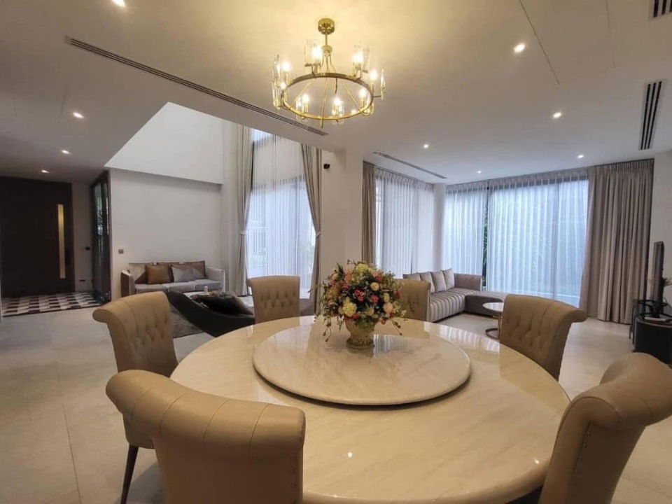 รูป ขาย-ให้เช่า บ้านหรู Bugaan พระราม9 เหม่งจ๋าย มีสระว่ายน้ำส่วนตัว วิวสวย - รูปที่ 8/17