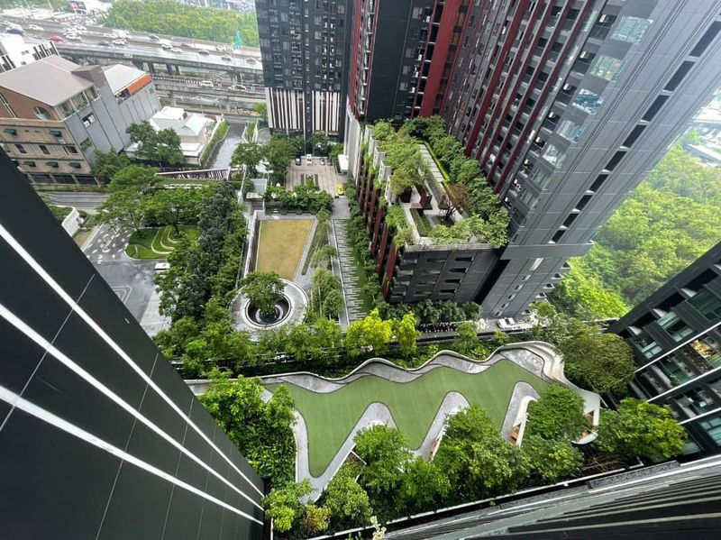 รูป For rent 💥Life Asoke rama9💥 Beautiful room, ready to move in, beautifully decorated, fully furnished. - รูปที่ 7/13